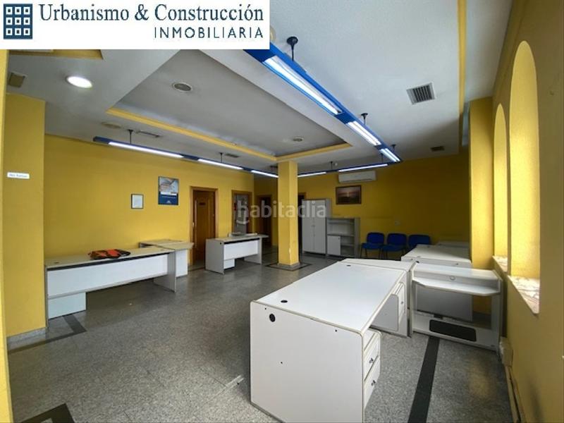 Foto e33634df-f3f8-4302-a408-b7f2971b0644. Lloguer local comercial a plaza de la constitucion 19 a Ciudad Real