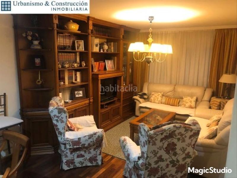 Foto c89db9e5-f54a-42b1-afcd-420d08ff2da0. Casa pareada estupendo pareado en venta en Ciudad Jardín Ciudad Real