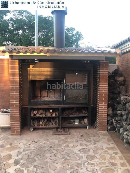 Foto d3b8a491-0fdd-46a8-8f0f-cbc53d6ee081. Casa pareada estupendo pareado en venta en Ciudad Jardín Ciudad Real