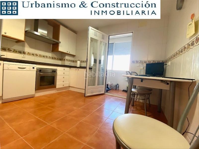 Foto 2ba9408b-765d-445a-bd9c-dd1c533bd7b9. Casa a schiera con camino riscaldamento parcheggio in Ciudad Real