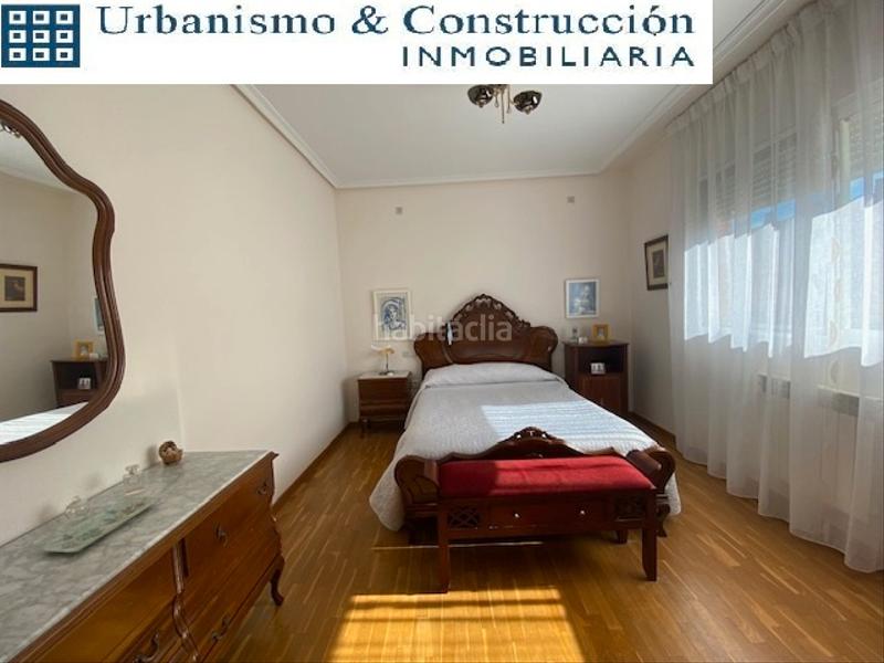 Foto 456c1184-0a3b-44bd-9d88-25a4b6ac7f72. Casa a schiera con camino riscaldamento parcheggio in Ciudad Real