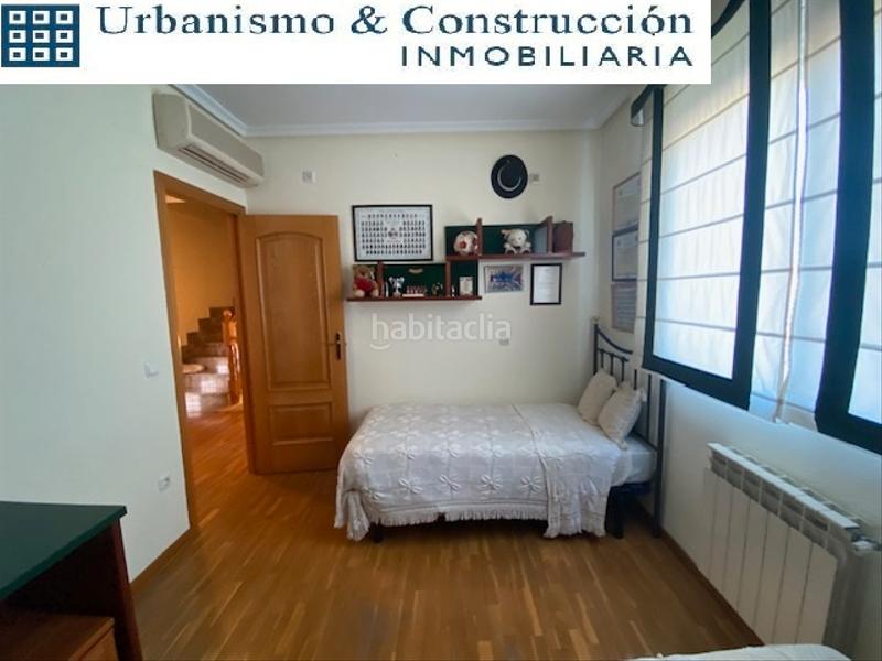 Foto 5b9ee6ad-e294-4c33-81c9-99514424d9ad. Casa a schiera con camino riscaldamento parcheggio in Ciudad Real