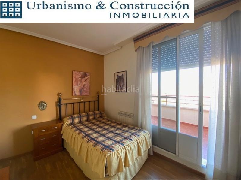 Foto 831e53b1-a8f1-421c-8f09-4a8ec8a32d9c. Casa a schiera con camino riscaldamento parcheggio in Ciudad Real
