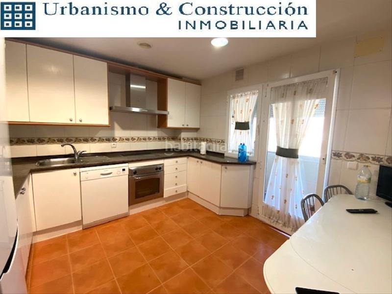 Foto b2e8b23c-83e0-4e4a-b676-5b26e69855af. Casa a schiera con camino riscaldamento parcheggio in Ciudad Real