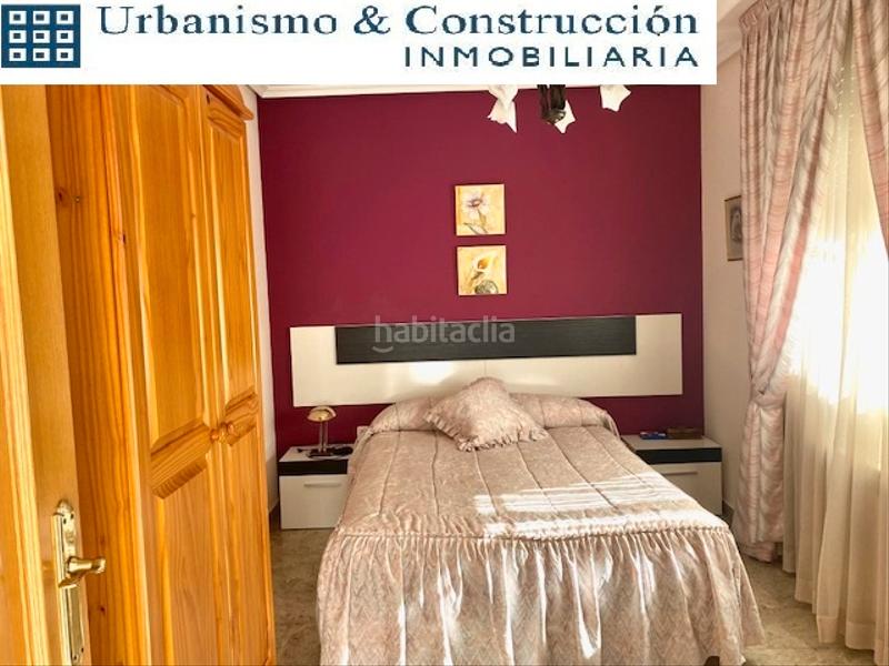 Foto f01c8f97-e18f-4be8-bb7a-afb4cc181f6c. Casa a schiera con camino riscaldamento parcheggio in Ciudad Real