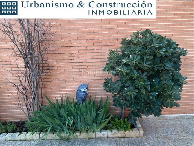 Foto 9509d6dc-950f-449c-804c-bf2ea082ae42. Semi detached house with fireplace heating parking in Ciudad Real