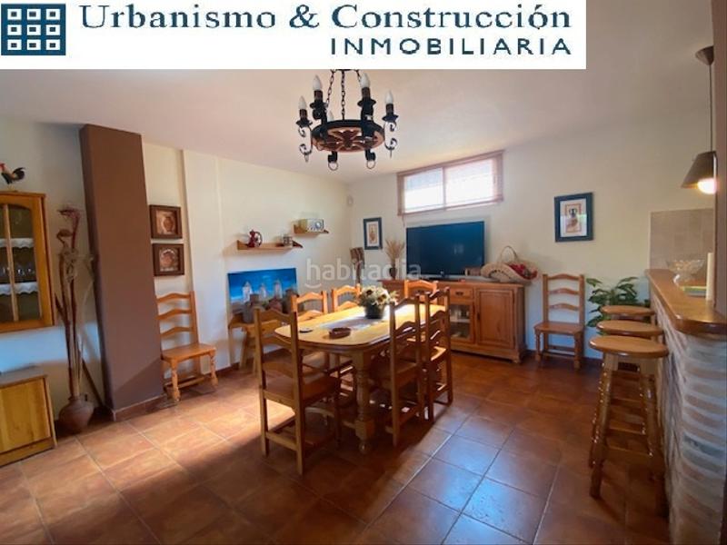 Foto f19eef94-9e1e-4120-a6f7-9bc757d27f00. Semi detached house with fireplace heating parking in Ciudad Real