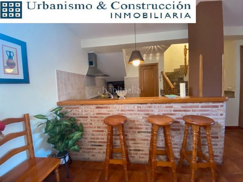 Foto fd2714c4-0e2b-41c6-8021-1a6bc9f828d4. Semi detached house with fireplace heating parking in Ciudad Real