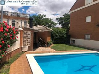 Casa aparellada a Ciudad Jardín