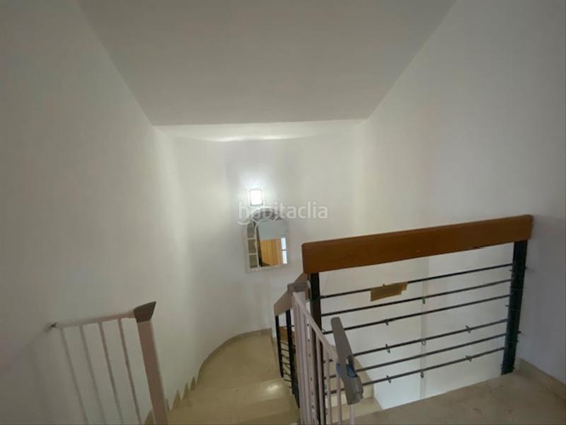 Foto 8600f939-37f4-4a2b-858e-f17b9edfbfd0. Casa adossada amb xemeneia calefacció aparcament piscina a Ciudad Real