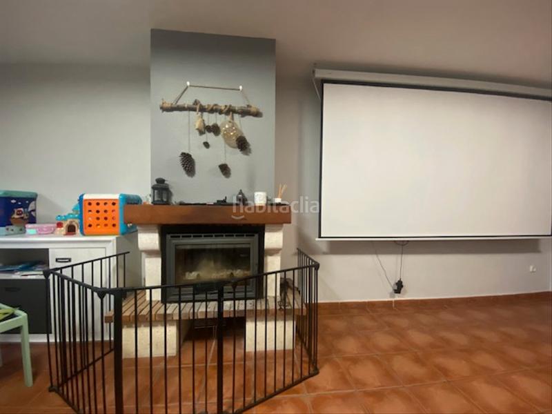 Foto dde8a7fc-c531-4796-be0e-c80f1be9f656. Casa adossada amb xemeneia calefacció aparcament piscina a Ciudad Real
