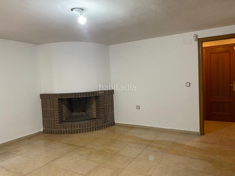 Foto 316aef21-09d5-4d59-9d15-b085254215f4. Casa adossada amb xemeneia calefacció aparcament a Ciudad Real