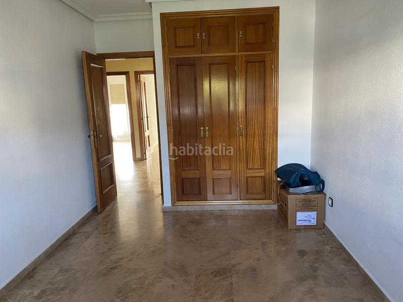 Foto 79e001b1-7e80-4d5d-9e5a-f89655e64e2d. Casa adossada amb xemeneia calefacció aparcament a Ciudad Real