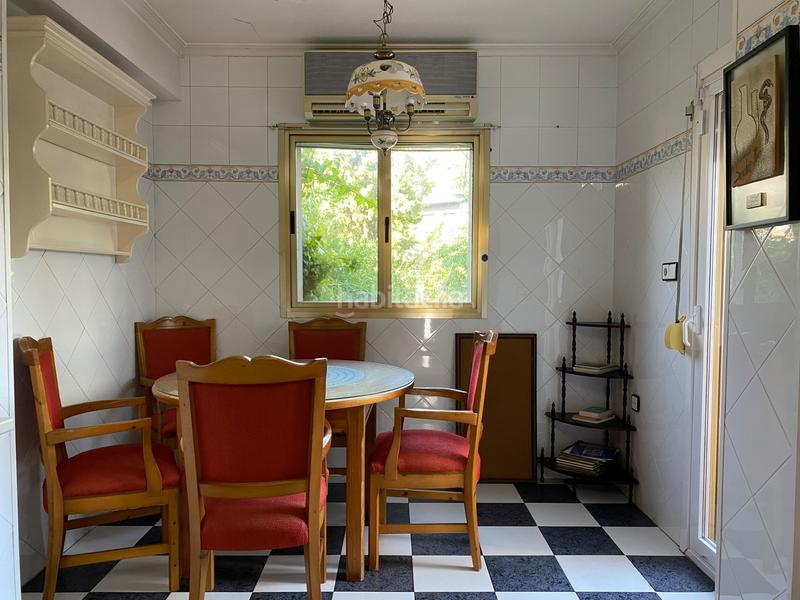 Foto e7e66d5d-ce78-4c2d-8a4f-565516eede7f. Casa adossada amb xemeneia calefacció aparcament a Ciudad Real
