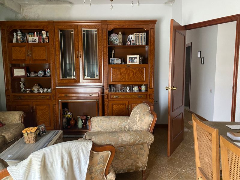 Foto 12f55e1d-cbc5-447f-94bc-a8ec5ab54890. Casa adosada en calle real 35 lote casa, local y piso en Malagón
