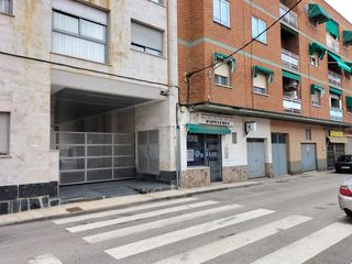 Miete Autoparkplatz in Travesía de la tejera 21. Alquiler de amplia plaza de garaje