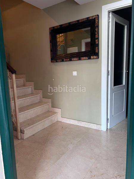 Foto 67b76c66-657d-47a2-b239-98cabece6d71. Rent semi detached house with parking pool in Arco Norte - Avda España Dos Hermanas