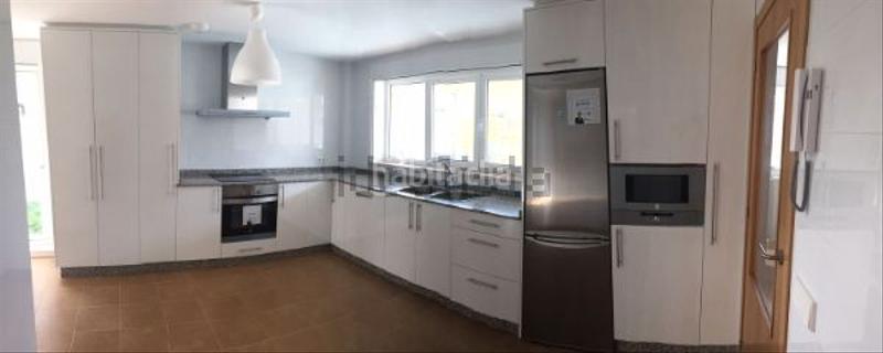 Foto a30b080e-770e-4c55-8e28-b1a0466b24b2. Casa in Parroquias de Santiago Santiago de Compostela