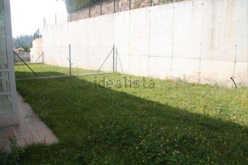 Foto b3bda2f8-094a-4744-b52e-2e9a195dcf38. Casa in Parroquias de Santiago Santiago de Compostela