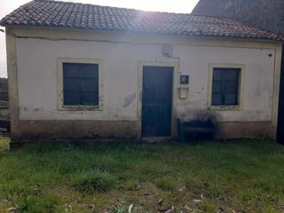 Casa  Lugar folgoso. Casa en figueiras para restaurar de 114 metros cuadrados y una p