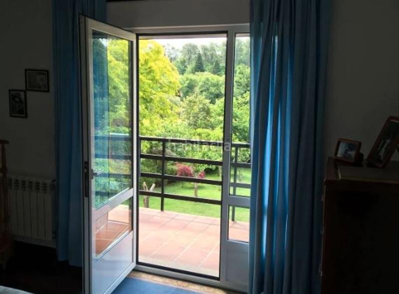 Foto 201fe9c0-0f4c-41b3-bc9f-3130115a2bad. Alquiler chalet gran oportunidad!!! se vende precioso y moderno chalet en roxos.( a 5 minutos del hospital clinico, campus sur, y centro de sant en Santiago de Compostela