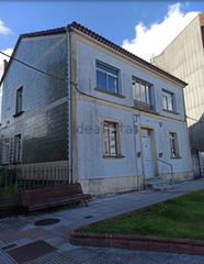 House  Avenida brañas. Gran oportunidad!!! se vende casa en negreira con amplio terreno
