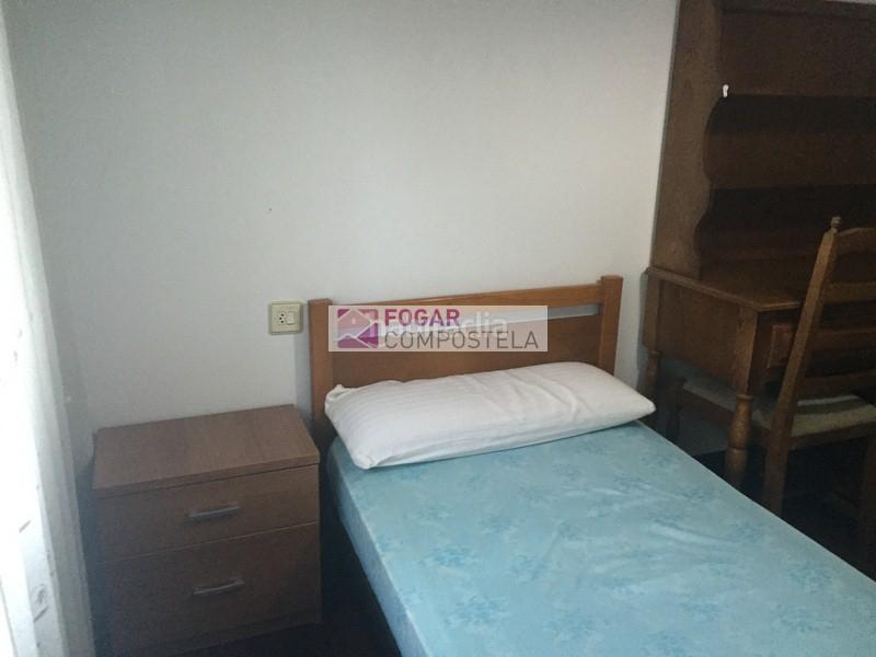 Foto 33d78a7e-8c2e-47fd-8a0d-c2eafde00c84. Alquiler piso se alquila piso en portosín para los meses de verano, muy cerca de la playa. 3 habitaciones y 1 baño. 1.500 euros el mes de julio en Porto do Son