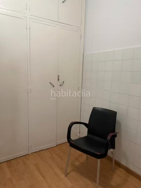 Foto 6417b380-ee79-44d2-8563-8df3f5054a21. Alquiler piso gran oportunidad!!! se alquila piso a estudiantes próximo curso muy amplio y acogedor, en plento centro campus norte y sur. zona d en Santiago de Compostela