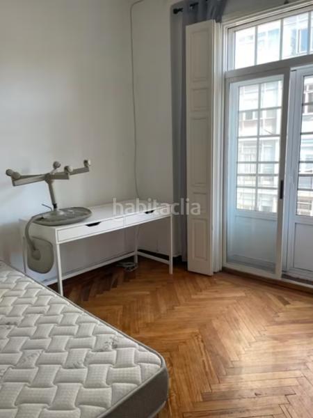 Foto e12674ee-29cc-447a-b8fb-eb8355a346fb. Location appartement dans Ensanche - Sar Santiago de Compostela