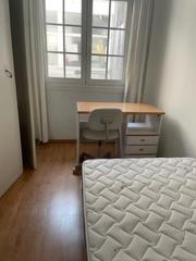 Rent Flat  Rúa do xeneral pardiñas. Gran oportunidad!!! se alquila piso a estudiantes para el próxim