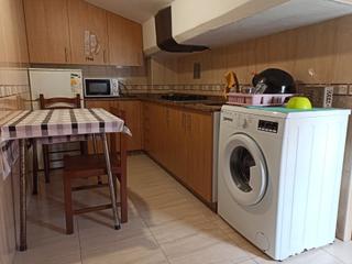 Location Appartement  Ra de amor ruibal. Gran oportunidad!!! se alquila piso a estudiantes para el curso