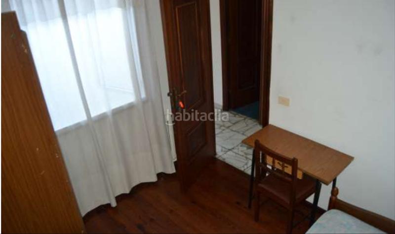 Foto b921fa76-0c76-4aa3-93d0-57f09c84a904. Rent flat in Casco Histórico Santiago de Compostela