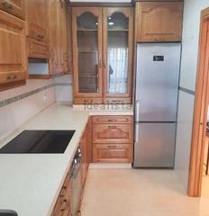 Location Maison jumelée  Rúa das orfas. Gran oportunidad! se alquila preciosa casa adosada, en la calle
