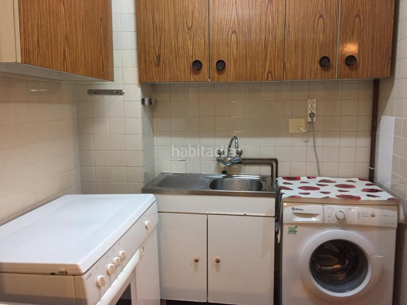 Foto 56fe4e3d-588e-4bed-94a2-495c7a03346c. Alquiler piso gran oportunidad! se alquila piso en calle doctor teixeiro ( centro, plaza galicia) piso de 1 habitacion, cocina, salón, cuarto de en Santiago de Compostela