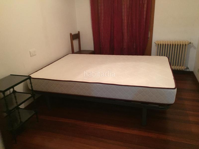 Foto 599cfbf9-f960-4640-be24-3b5e64389e33. Alquiler piso gran oportunidad! se alquila piso en calle doctor teixeiro ( centro, plaza galicia) piso de 1 habitacion, cocina, salón, cuarto de en Santiago de Compostela