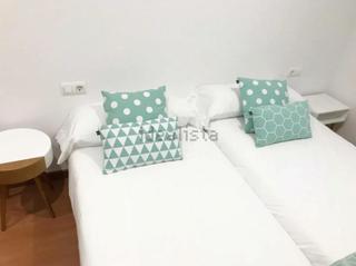 Location Appartement  Avenida de lugo. Gran oportunidad!!! se alquila piso por curso académico en la av