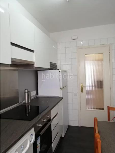 Foto bf8a747e-c73d-47bf-91e7-eed54c836bbc. Miete etagenwohnung in Ensanche - Sar Santiago de Compostela