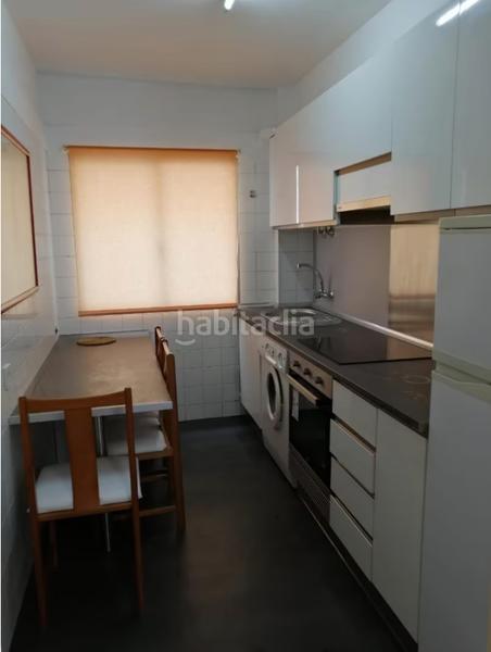 Foto ebe7a7ba-ccff-4d1f-a07e-733bb21bdfaa. Miete etagenwohnung in Ensanche - Sar Santiago de Compostela