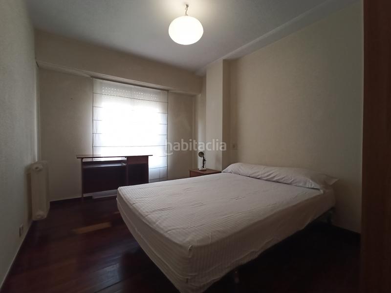 Foto 9720362e-f6f8-4e8f-96f5-84d4e69980aa. Miete etagenwohnung in Ensanche - Sar Santiago de Compostela