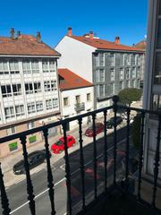 Location Appartement  Rúa de santa marta de arriba. Gran oportunidad, se alquila piso con plaza de garaje en santa m