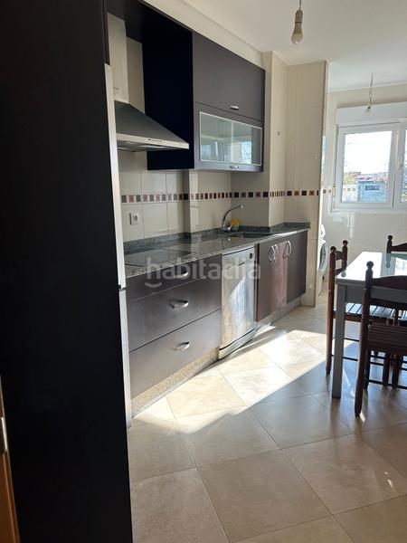 Foto 1b641190-cc8e-40f0-a5c7-04119ee13b3d. Location appartement avec parking dans Conxo Santiago de Compostela