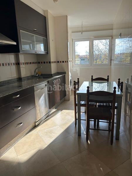 Foto 86b29b26-ac28-4edb-9bfc-a486aff147b7. Location appartement avec parking dans Conxo Santiago de Compostela