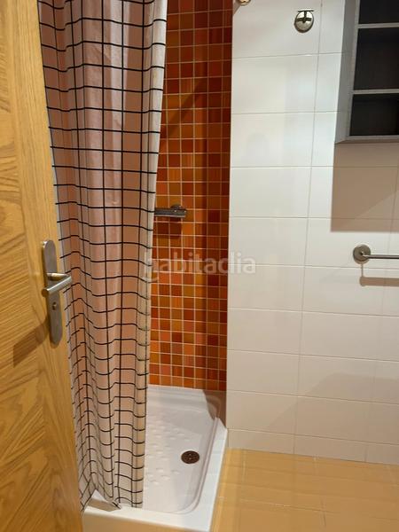 Foto 1a4a8a00-fe65-463b-8b8e-761c121aa57d. Lloguer pis amb aparcament a Conxo Santiago de Compostela