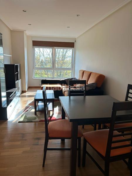 Foto 4049c58a-4bb1-4581-ad7e-e0d4e0dc396c. Location appartement avec parking dans Conxo Santiago de Compostela