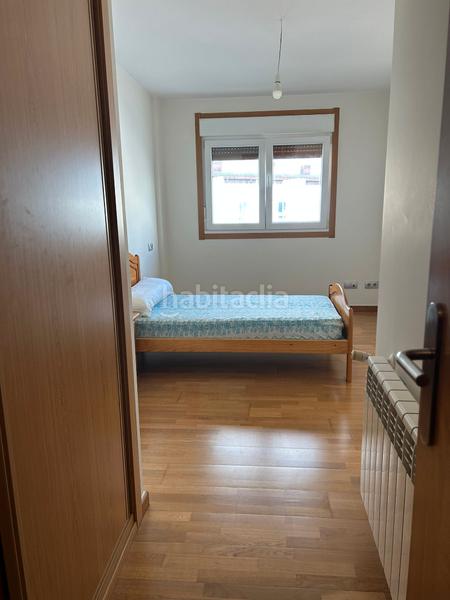 Foto b21ae2e9-f129-43fb-94c6-fadd986f56d6. Miete etagenwohnung mit parking in Conxo Santiago de Compostela