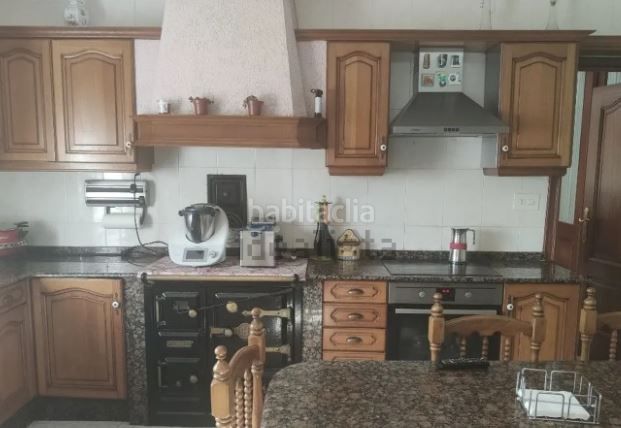 Foto 8f047b53-e2fb-4606-bcbc-39b40620351c. Casa a Vilanova de Arousa