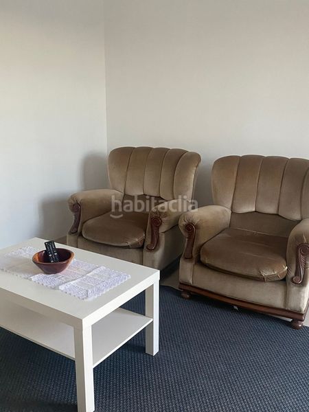 Foto ac5bb960-c01f-4bb9-bed0-7323438bc019. Affitto piccolo appartamento in Estrada (A)