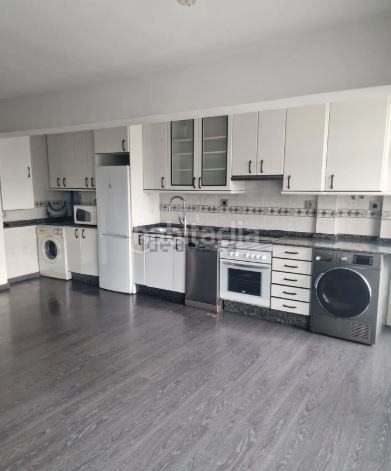 Foto 3712e376-bde2-4c67-9808-2734ce46f45e. Piso en Someso - Matogrande Coruña (A)