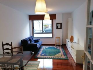 Miete Etagenwohnung  Avenida de ferrol. Gran oportunidad!!! se alquila piso para el curso académico 2026
