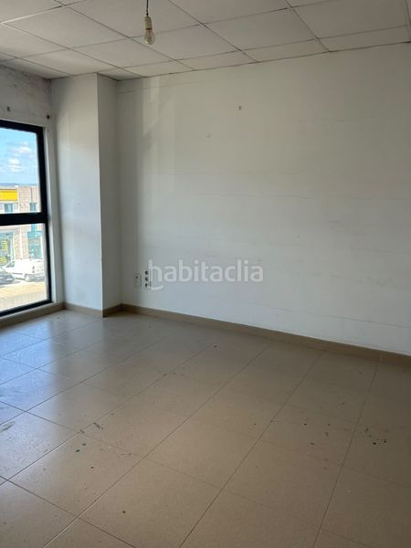 Foto 488e063d-4c9c-4114-8aed-9dc82ae6a66f. Miete fabrikhalle in O Milladoiro Ames